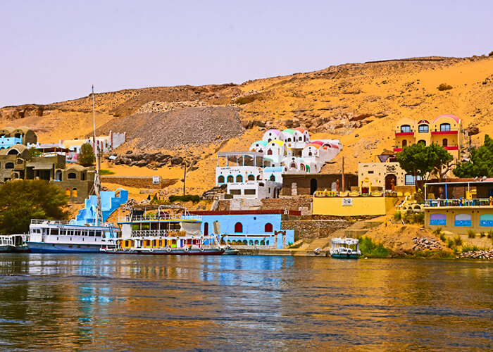 nubian-village-on-the-nile-river aswan day tours