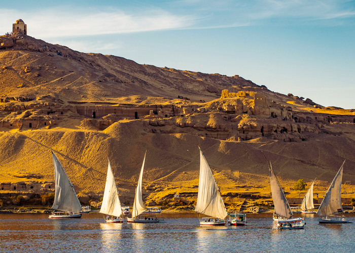sunset-in-aswan aswan day tours